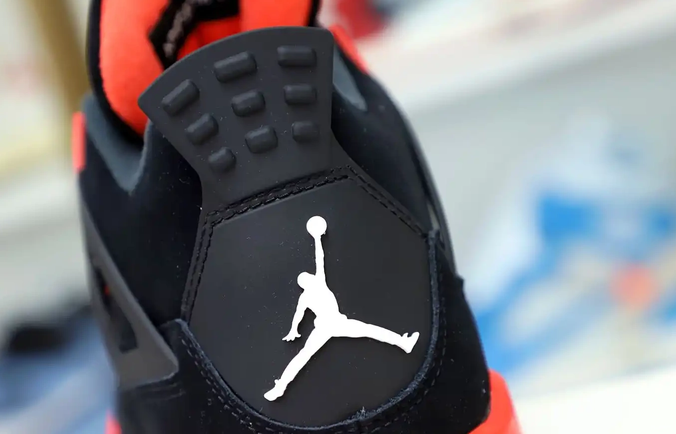4 THUNDER' RETRO 'RED JORDAN AIR 0324